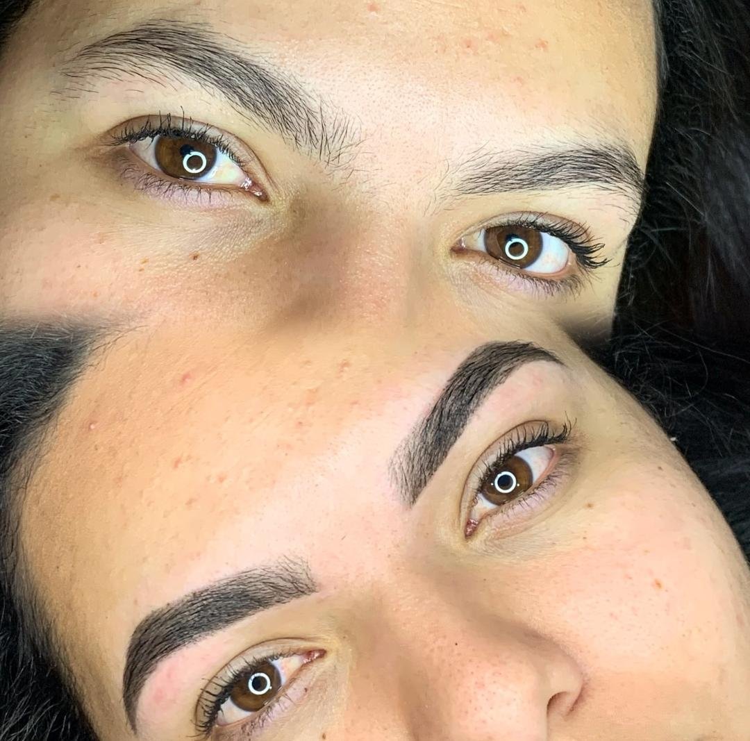 Simetria Perfeita de Sobrancelhas